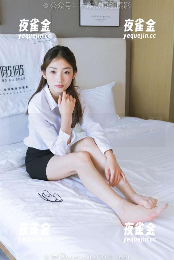 BoBoSocks袜啵啵-小甜豆 BoBoSocks袜啵啵 - 平底鞋的自由舞动,小甜豆在图库里说“你好”