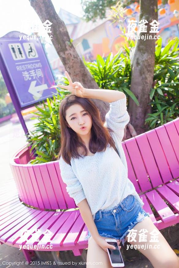 IMiss爱蜜社-莉娜lena IMiss爱蜜社 - 莉娜lena的双马尾,明明是日常却像走秀,来,分享这些无辜的图片。