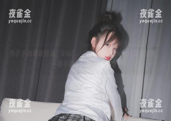 热乎乎的最新图集，Sia(시아)的[Paranhosu]真人娃娃，一见不过瘾，慢慢回味吧！