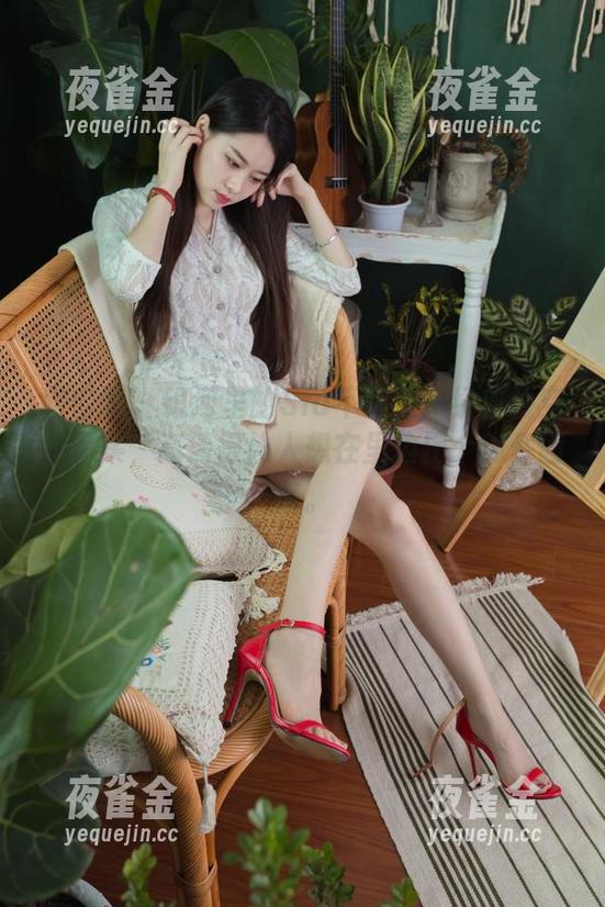 Sia不吃鱼 微密圈 - 银河里的Sia不吃鱼:经典镂空作品集,高清得让人想在里边捞个物件回家。