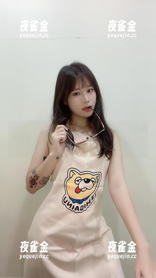 Sira(시라)的照片集ArtGraviaVol，换个角度就完全不一样，一定有很多话想说。