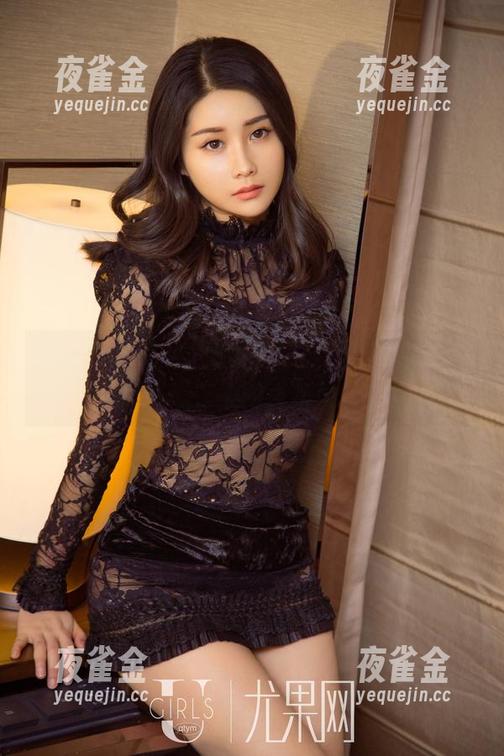 UGirls尤果网-佟蔓 UGirls尤果网 - 不明觉厉,佟蔓的连体衣写照在美图合集里。