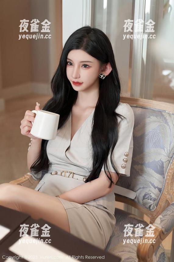 Xiuren秀人网-孟狐狸FoxYini Xiuren秀人网 - 孟狐狸FoxYini的睡衣套图,警告:下载后请自备清水!