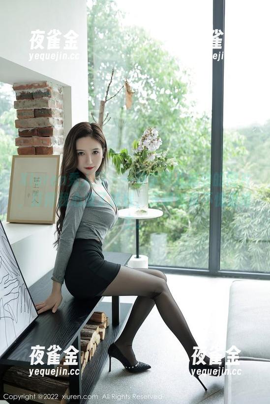 Xiuren秀人网-李可儿 Xiuren秀人网 - 一波李可儿运动的图片,打得我心没了防线,天哪她真不愧是博主。