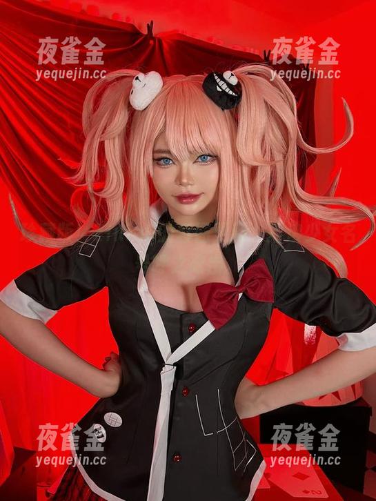 ZinieQ 珍藏版!ZinieQ的套图更新,摇滚少女名号呼之欲出。