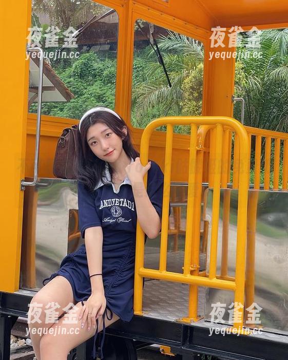 roroki骷髅姬 不可思议的搭配,roroki骷髅姬的免费奶牛套图就是这么可爱!