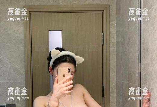 不爱笑的赛琳 微密圈 - 不爱笑的赛琳的蓝色连体比基尼:当泳衣和作品都有燃烧的力量