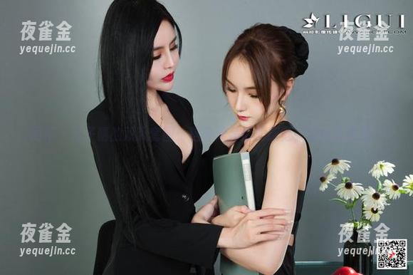 丽柜-子晴 丽柜 - 看子晴的双人套图:这种双角度的感觉,还挺有意思…