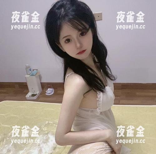 倦倦喵 免费图册,倦倦喵的后背与裙摆聊聊天