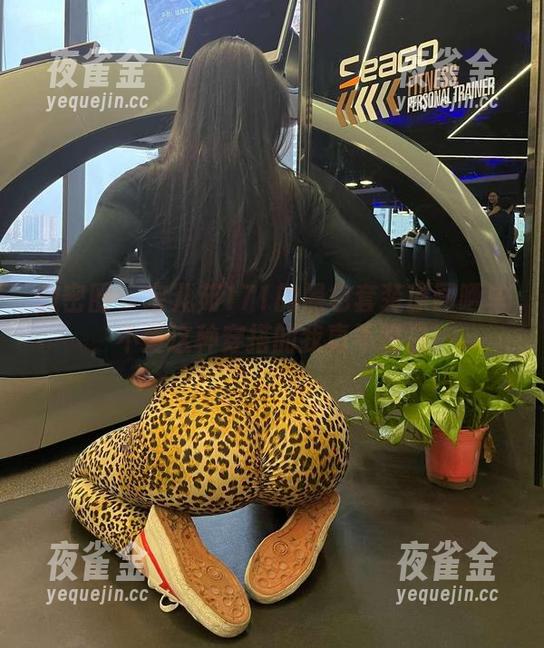 宝儿茹171 微密圈 - 宝儿茹171的黑色套装原图晒单,不爱这种穿搭的我真不明白!