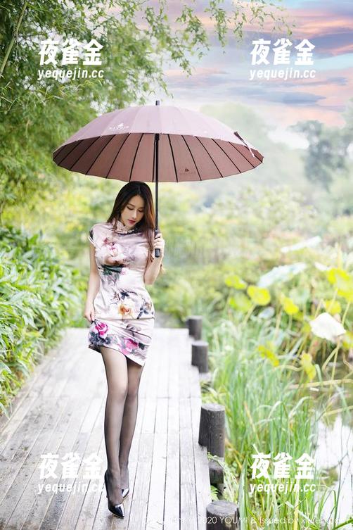 尤蜜荟-Mila豆嘟嘟 尤蜜荟 - Mila豆嘟嘟的礼服原图,究竟想表达啥?