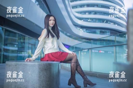 源纱希喵喵喵 源纱希喵喵喵带你走入无圣光的写真奇幻之旅,兔女郎等着你撩!