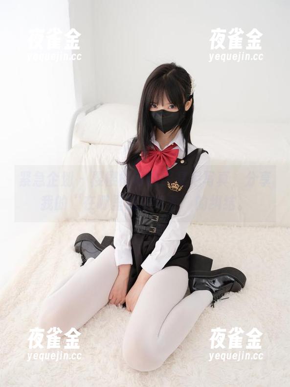 紧急企划-樱樱樱可 紧急企划 - 樱樱樱可的比基尼写真,分享我的“在哪里放腿好看”的纠结。