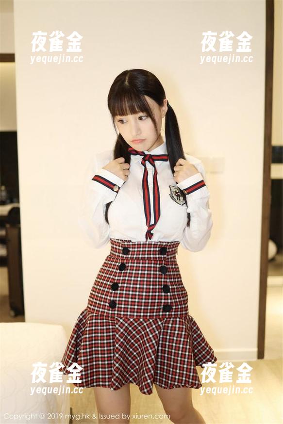 美媛馆-于大乔 美媛馆 - 于大乔的裤里丝精选,透着一股张扬的个性