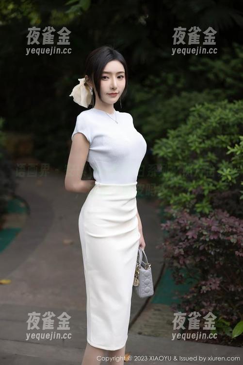 语画界-安琪yee 语画界 - 安琪yee的黑白系列:照片合集,这是在调皮吗?