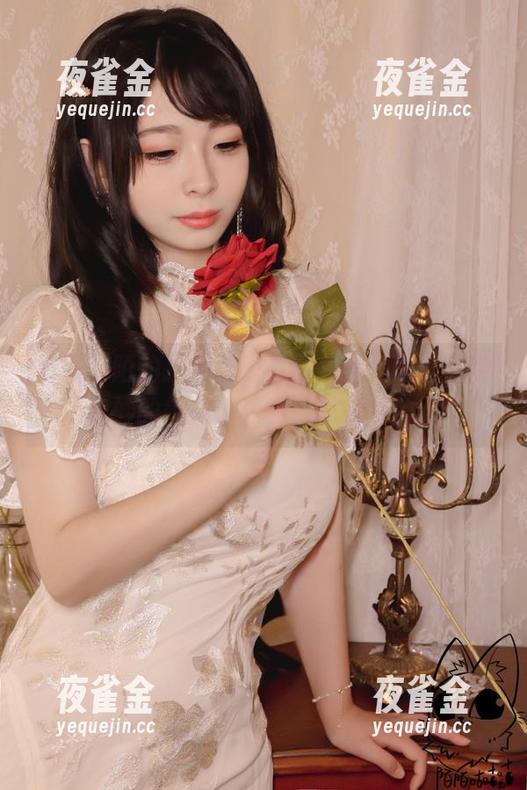 韶陌陌 看韶陌陌的护士特辑,图片里透露出一种奇妙的气息,让我心里痒痒的。